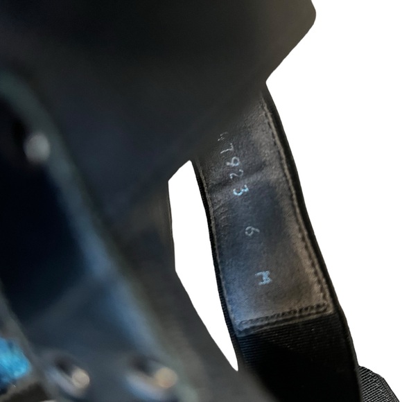 Stuart Weitzman Guybands Black Elastic Stretch Strappy Sandals, Sz 6 - Picture 14 of 16